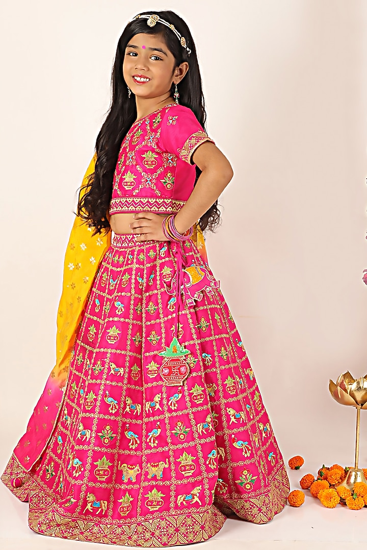 Pink Raw Silk Gharchola Lehenga Set by Alyaansh Couture at Pernia's Pop Up Shop