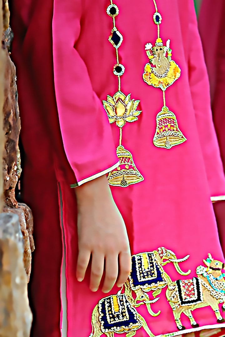 Pink Chanderi Embroidered Kurta Set For Boys by Alyaansh Couture at Pernia's Pop Up Shop