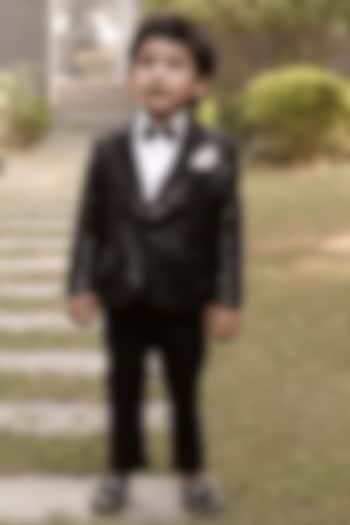 Black Sequins Tuxedo Set For Boys by Alyaansh Couture