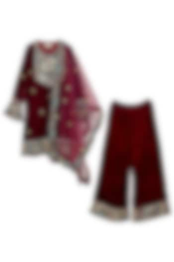 Maroon Velvet Zari Embroidered Kurta Set For Girls by Alyaansh Couture at Pernia's Pop Up Shop