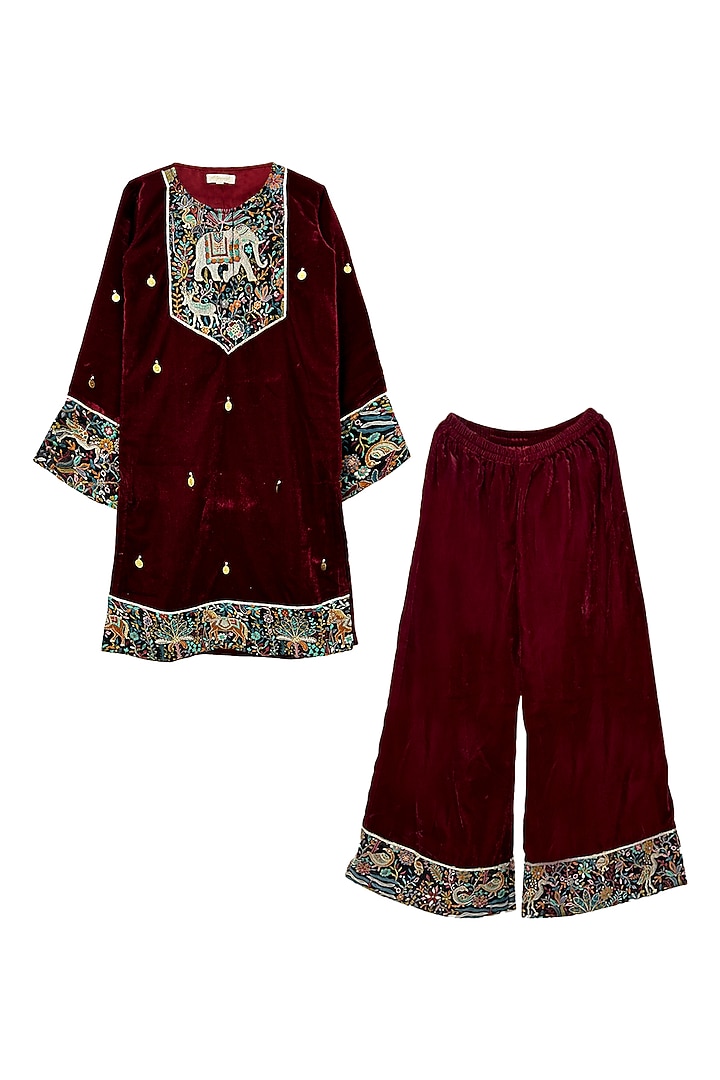 Maroon Velvet Zari Embroidered Kurta Set For Girls by Alyaansh Couture at Pernia's Pop Up Shop