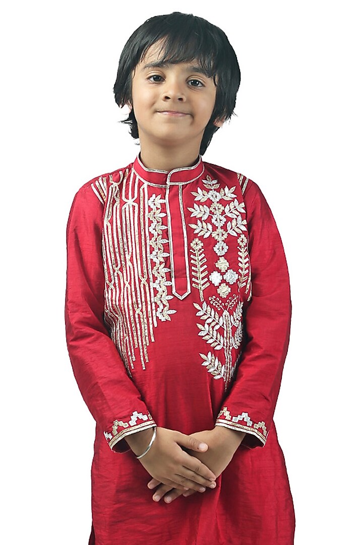 Maroon Raw Silk Silver Gota Work Kurta Set For Boys by Alyaansh Couture at Pernia's Pop Up Shop