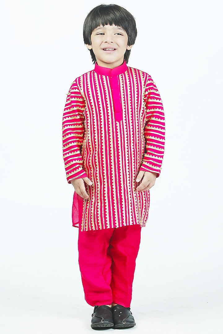 Pink Georgette Gota Embellished Kurta Set For Boys by Alyaansh Couture at Pernia's Pop Up Shop