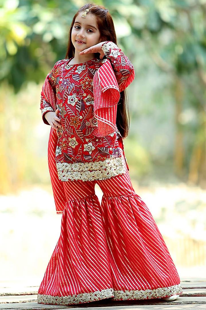 Red Cotton Printed Sharara Set For Girls by Alyaansh Couture at Pernia's Pop Up Shop