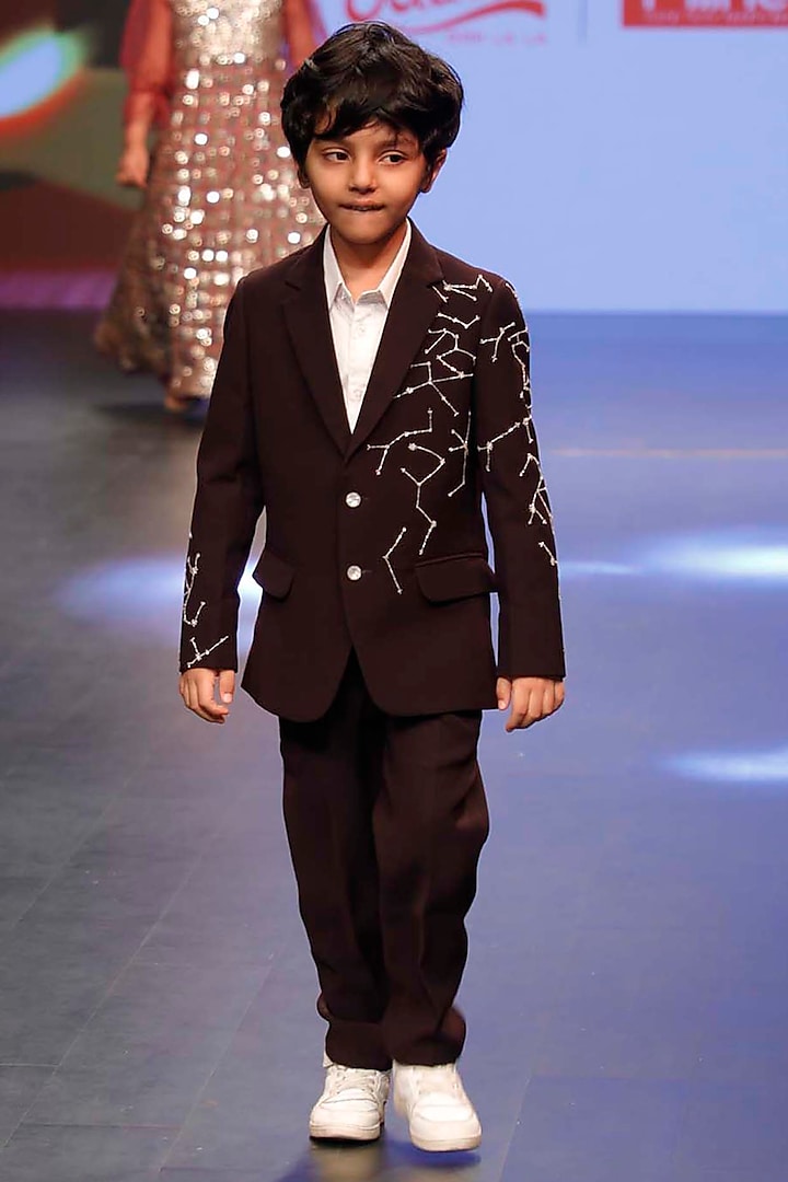 Wine Suiting Sequins Tuxedo Set For Boys by Alyaansh Couture