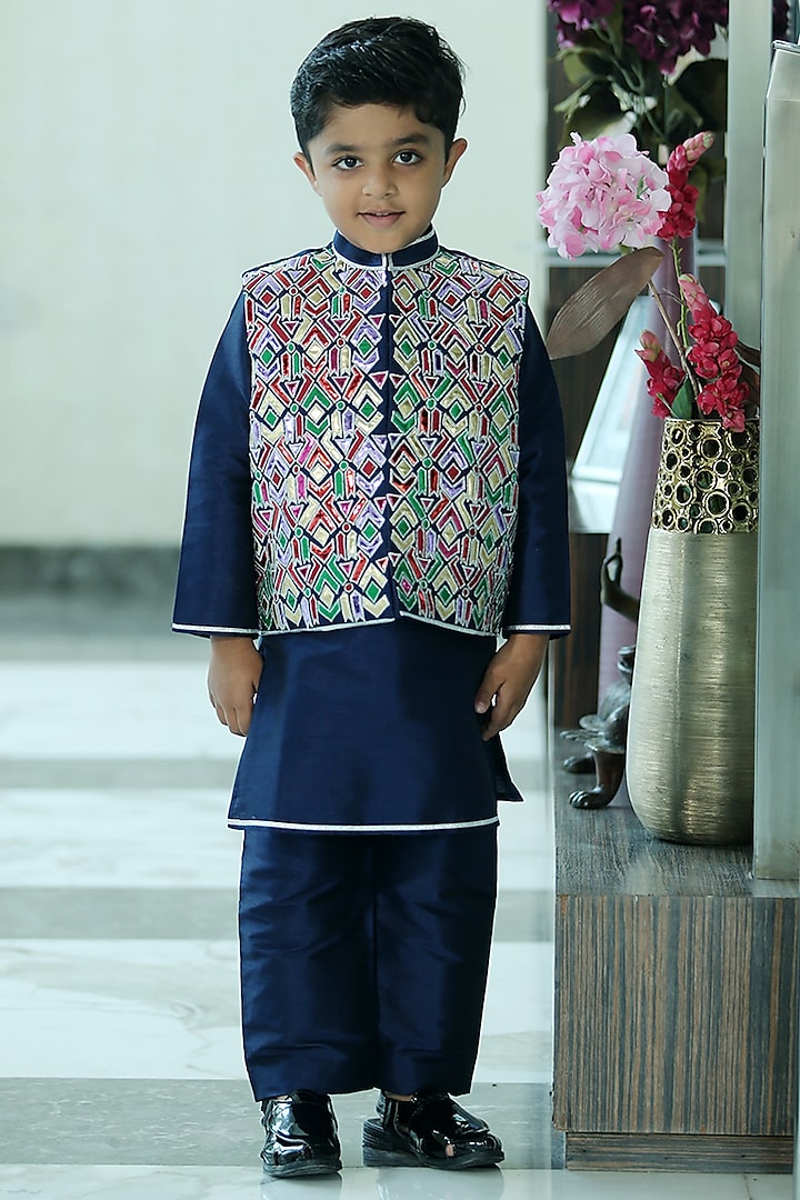 Blue Raw Silk Applique Embroidered Bundi Jacket Set For Boys by Alyaansh Couture