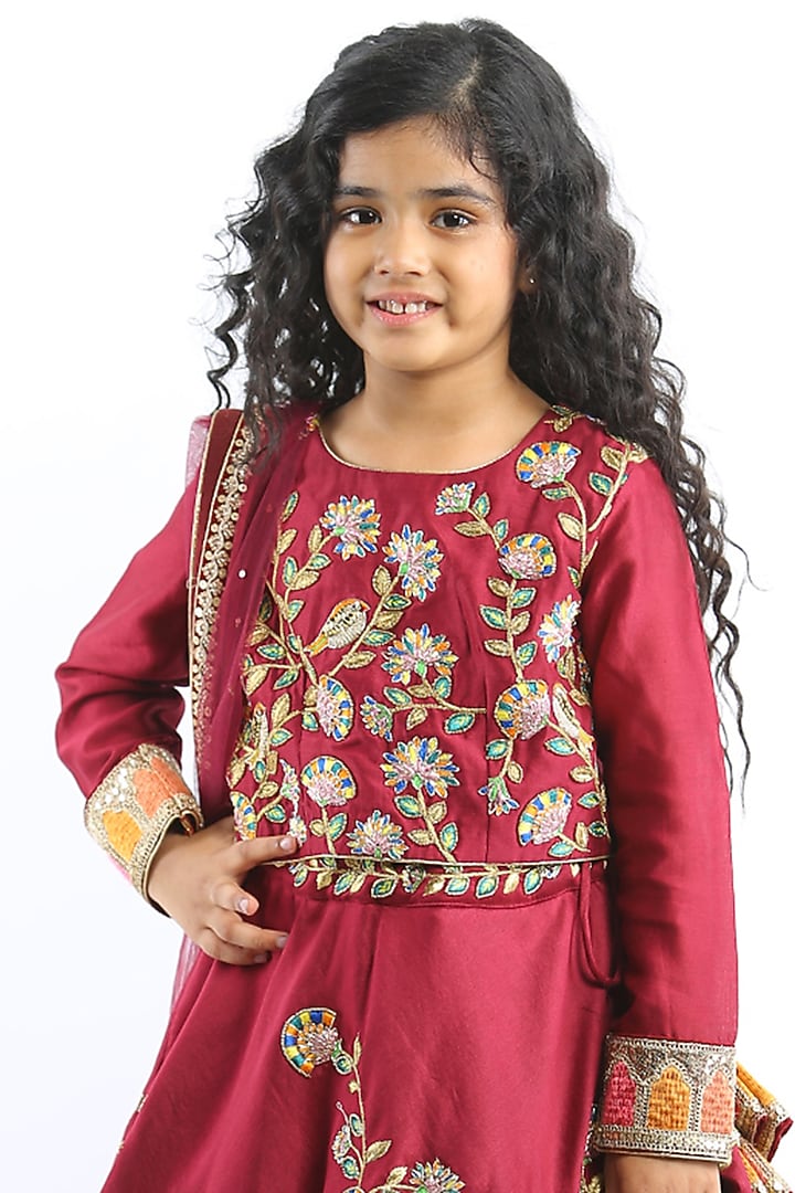 Maroon Chanderi Sequins & Cutdana Embroidered Lehenga Set For Girls by Alyaansh Couture at Pernia's Pop Up Shop
