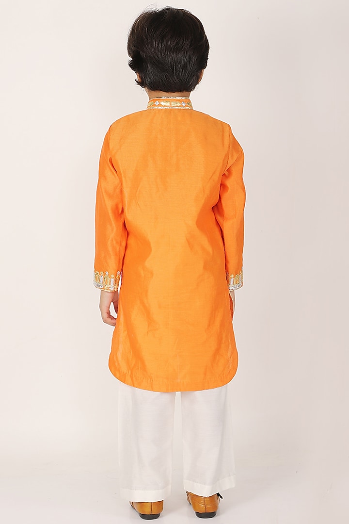 Orange Chanderi Applique Embroidered Kurta Set For Boys by Alyaansh Couture at Pernia's Pop Up Shop