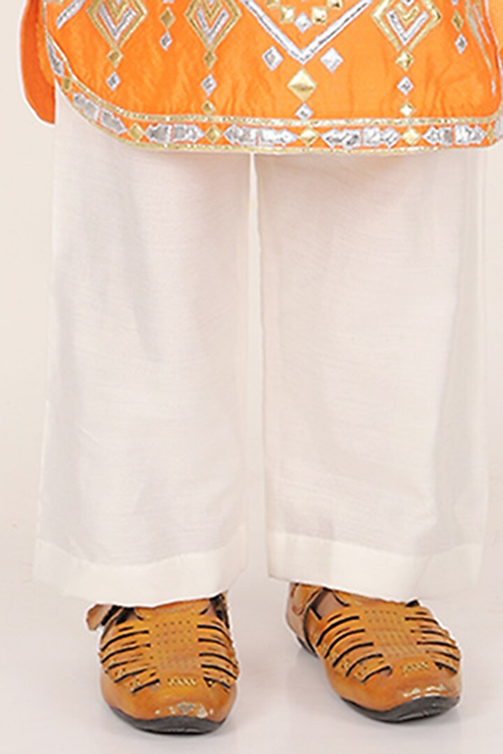 Orange Chanderi Applique Embroidered Kurta Set For Boys by Alyaansh Couture at Pernia's Pop Up Shop