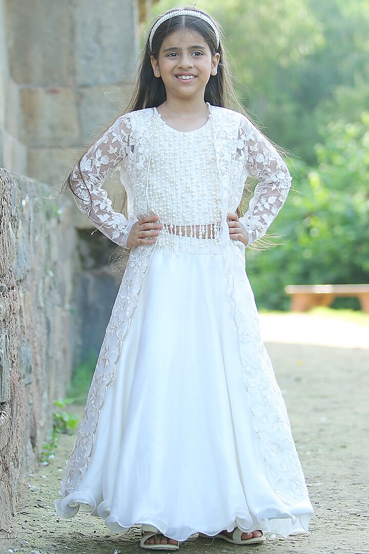 White Organza & Net Flared Lehenga Set For Girls by Alyaansh Couture