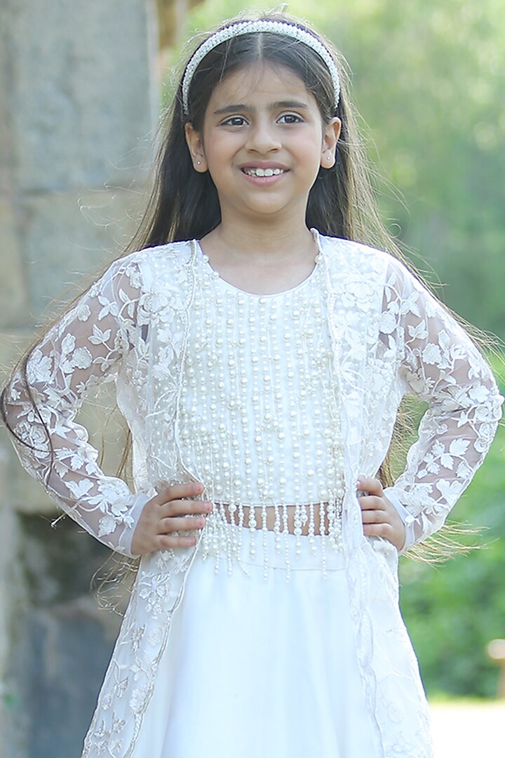 White Organza & Net Flared Lehenga Set For Girls by Alyaansh Couture at Pernia's Pop Up Shop