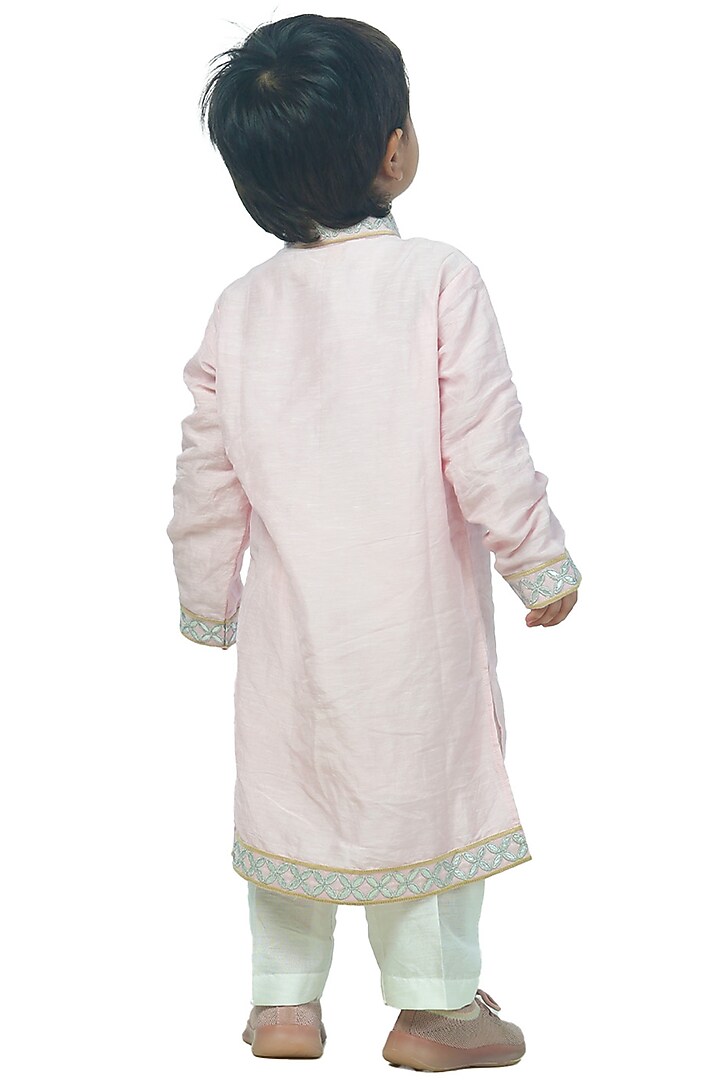 Light Pink Cotton Silk Machine Embroidered Kurta Set For Boys by Alyaansh Couture at Pernia's Pop Up Shop