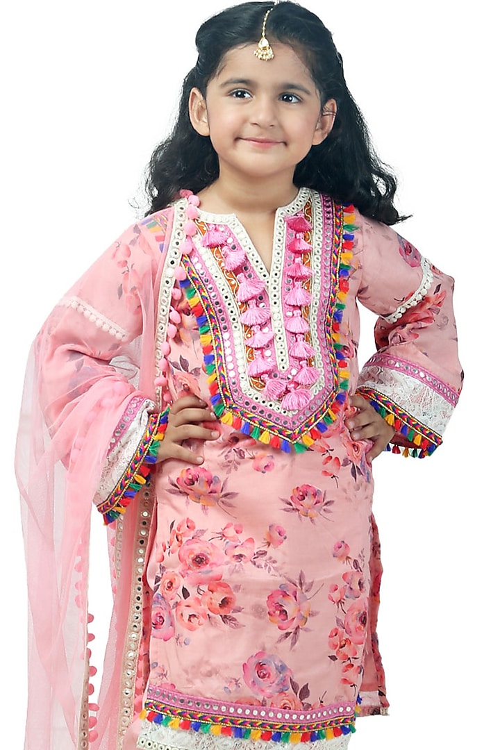 Pink Cotton Floral Printed Kurta Set For Girls by Alyaansh Couture at Pernia's Pop Up Shop