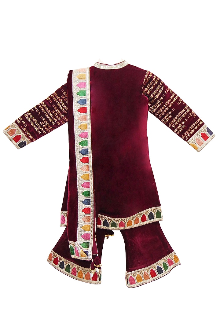 Maroon Velvet Zari Embroidered Kurta Set For Girls by Alyaansh Couture at Pernia's Pop Up Shop