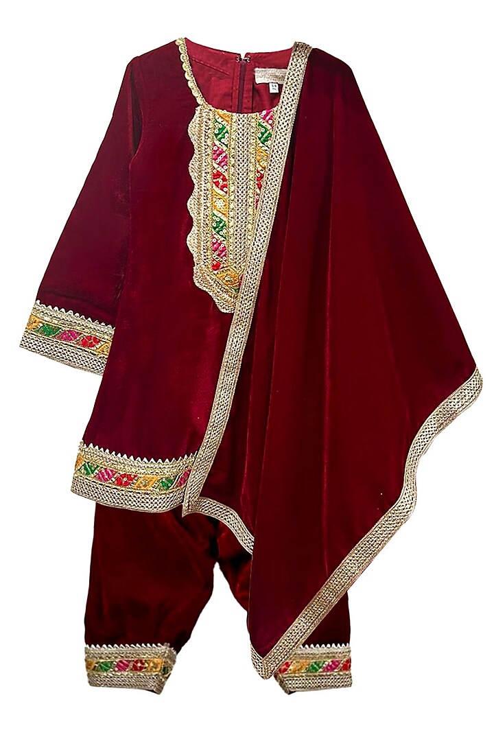 Maroon Velvet Lace Work Kurta Set For Girls by Alyaansh Couture