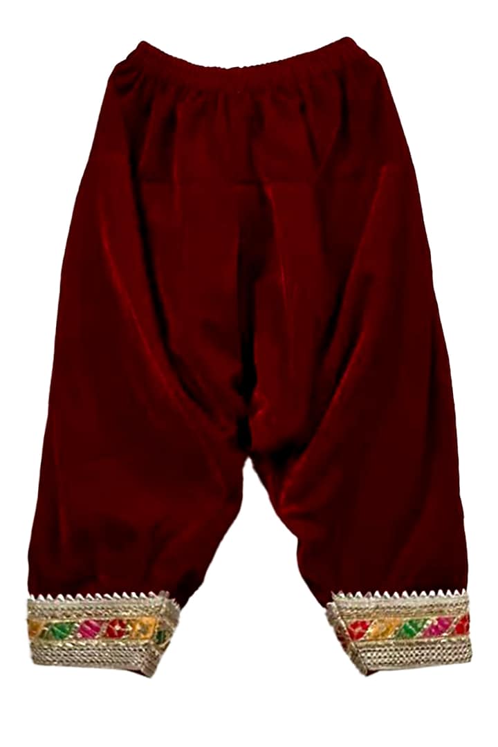 Maroon Velvet Lace Work Kurta Set For Girls by Alyaansh Couture at Pernia's Pop Up Shop