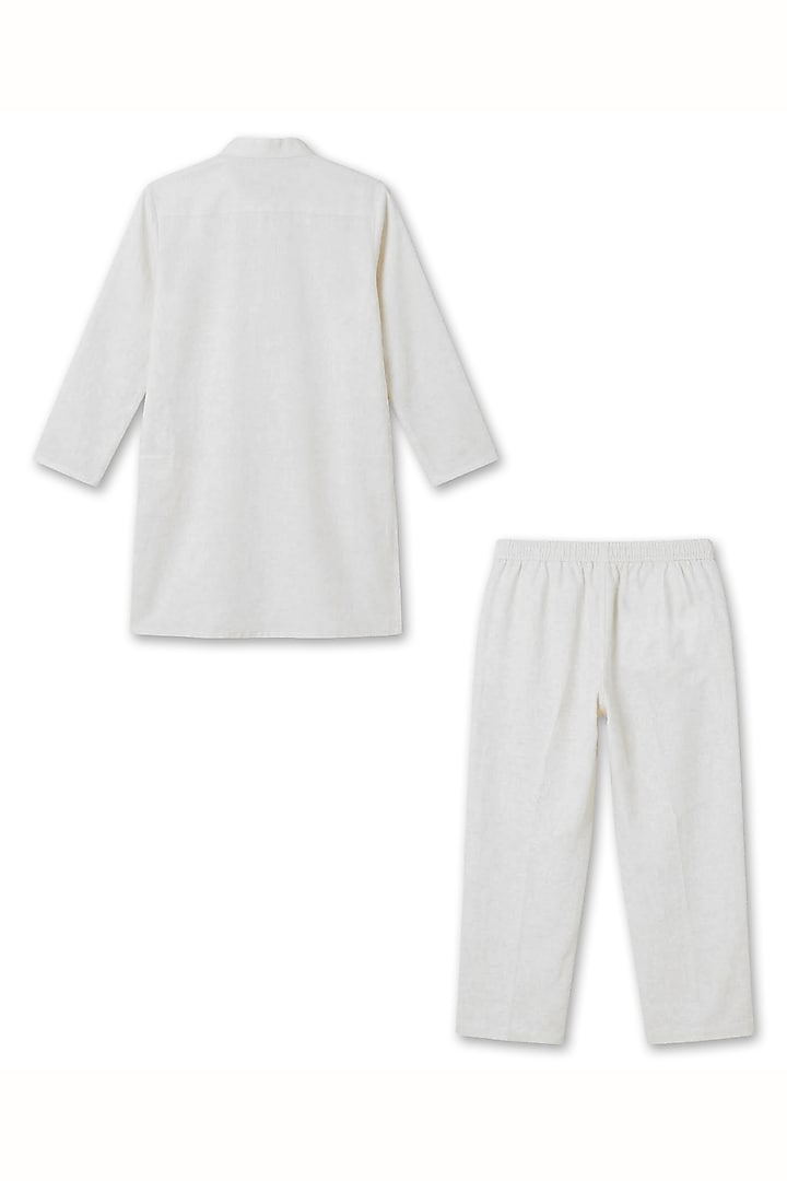 White Cotton Silk Patra Embroidered Bundi Jacket Set For Boys by Alyaansh Couture at Pernia's Pop Up Shop