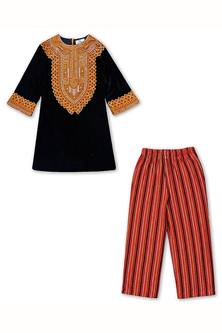 Blue Velvet Patch Hand Embroidered Kurta Set For Girls by Alyaansh Couture at Pernia's Pop Up Shop