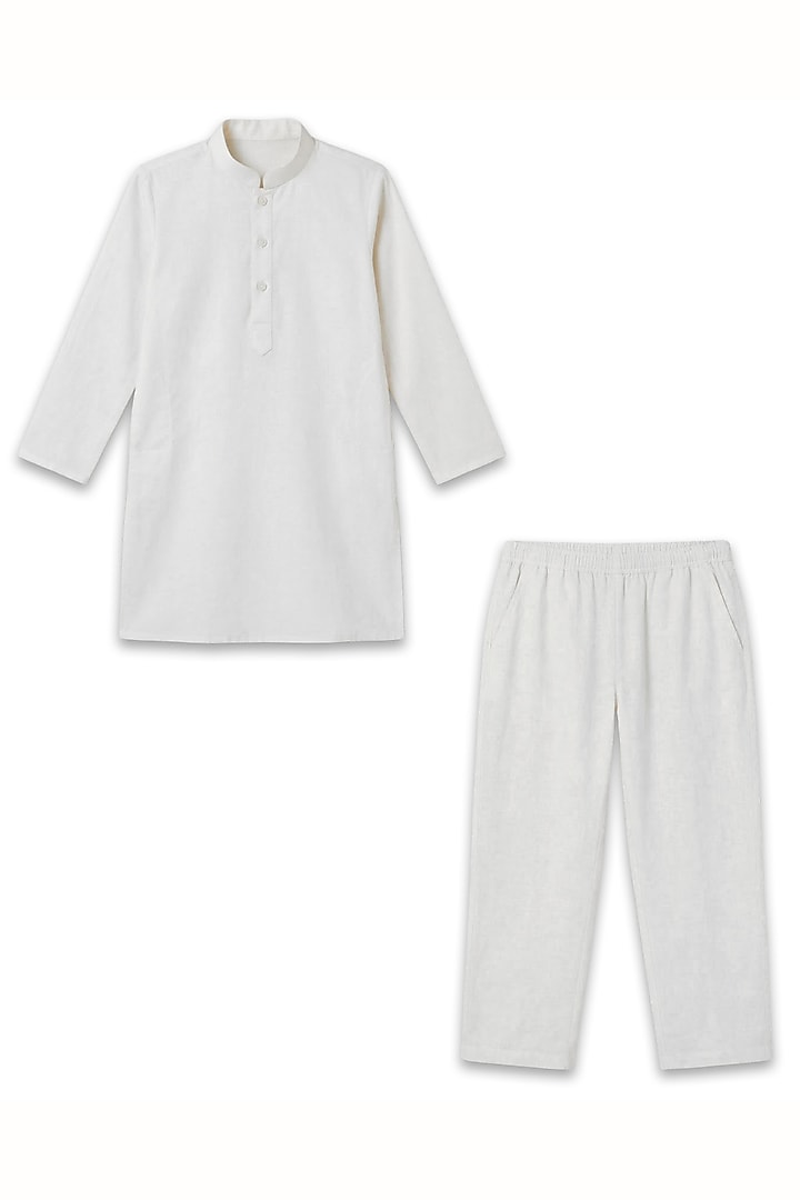 White Cotton Silk Floral Embroidered Bundi Jacket Set For Boys by Alyaansh Couture at Pernia's Pop Up Shop