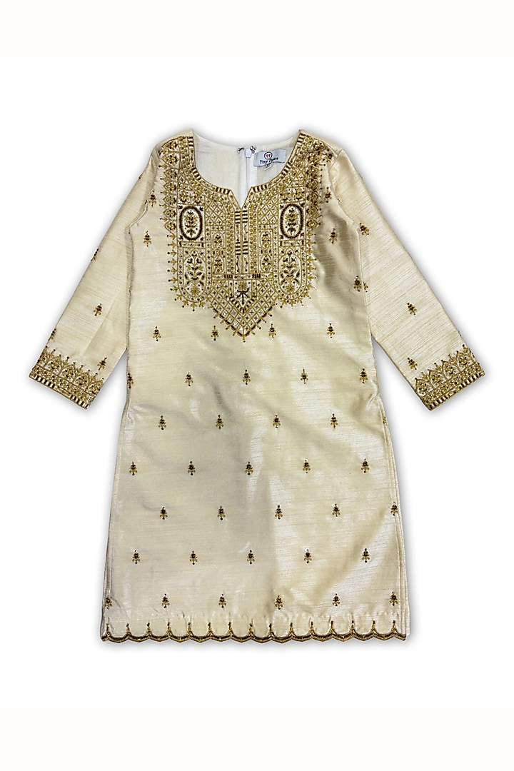 Beige Dupion Silk Kurta Set For Girls by Alyaansh Couture at Pernia's Pop Up Shop