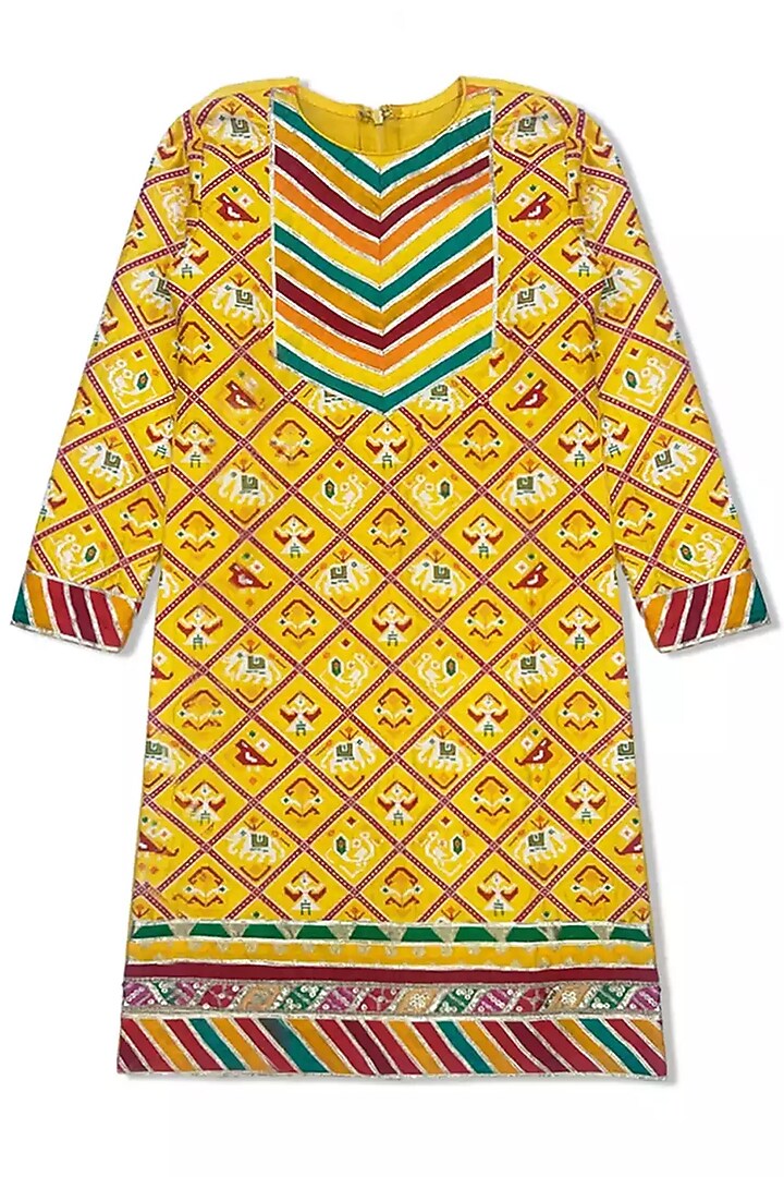 Yellow Silk Embroidered & Printed Kurta Set For Girls by Alyaansh Couture at Pernia's Pop Up Shop