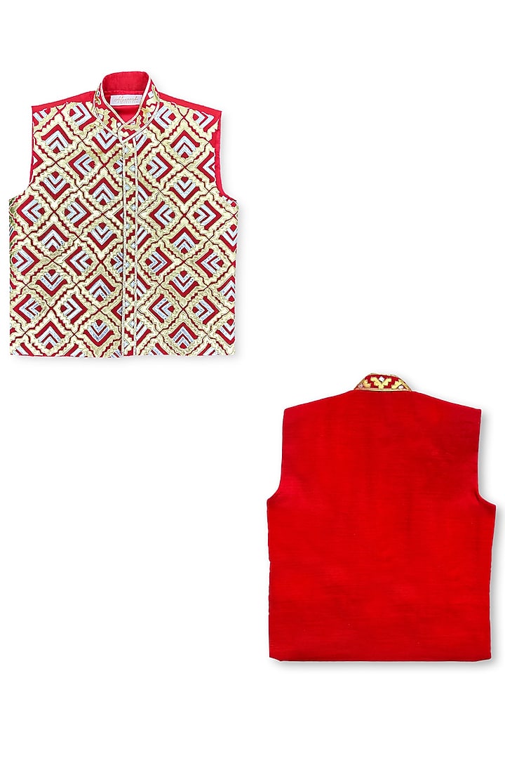 Red Chanderi Applique Embroidered Bundi Jacket Set For Boys by Alyaansh Couture at Pernia's Pop Up Shop