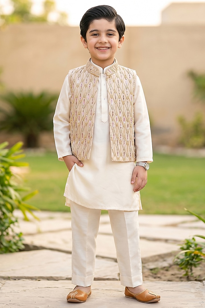 Peach Glace Cotton & Silk Hand Embroidered Bundi Jacket Set For Boys by Alyaansh Couture at Pernia's Pop Up Shop