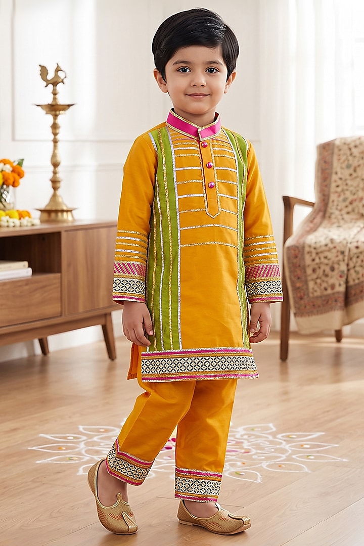Yellow Taffeta Patchwork Kurta Set For Boys by Alyaansh Couture at Pernia's Pop Up Shop