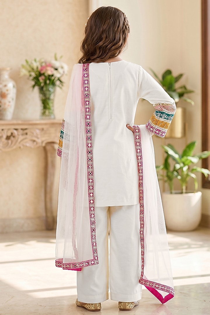 White Glace Cotton Hand Work Kurta Set For Girls by Alyaansh Couture at Pernia's Pop Up Shop