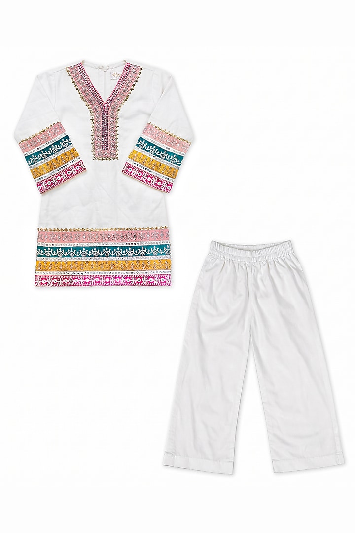 White Glace Cotton Hand Work Kurta Set For Girls by Alyaansh Couture at Pernia's Pop Up Shop