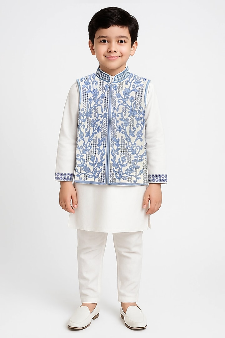 White Glace Cotton Mirror Embroidered Bundi Jacket Set For Boys by Alyaansh Couture at Pernia's Pop Up Shop