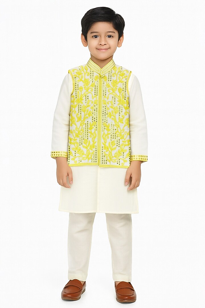White Glace Cotton Mirror Embroidered Bundi Jacket Set For Boys by Alyaansh Couture at Pernia's Pop Up Shop