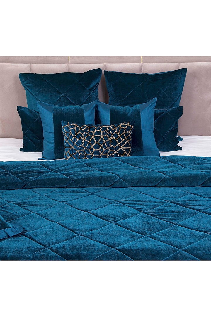 Teal Luxurious Velvet Bedspread (set of 7) by ALCOVE