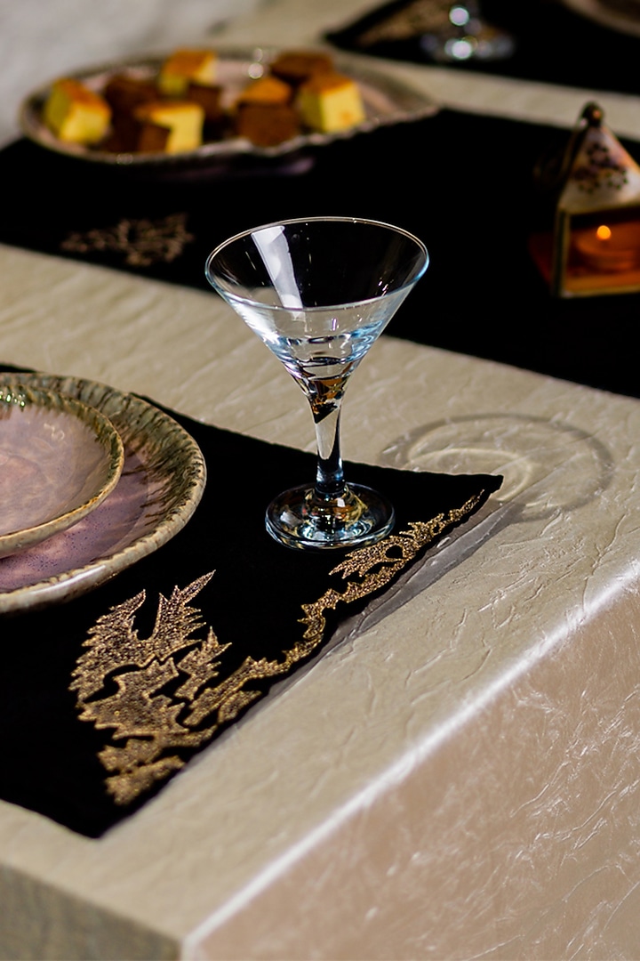 Black Embroidered Table Runner With Mats (Set Of 7) by ALCOVE at Pernia's Pop Up Shop