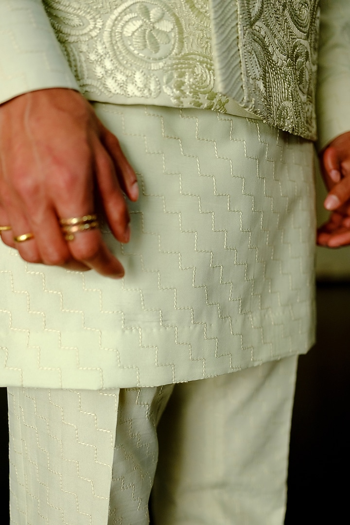 Green Habutai Silk Hand Embroidered Bundi Jacket Set by Amaare at Pernia's Pop Up Shop