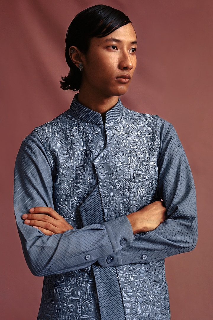 Blue Wool Blend Thread Hand Embroidered Bundi Jacket Set by Amaare at Pernia's Pop Up Shop
