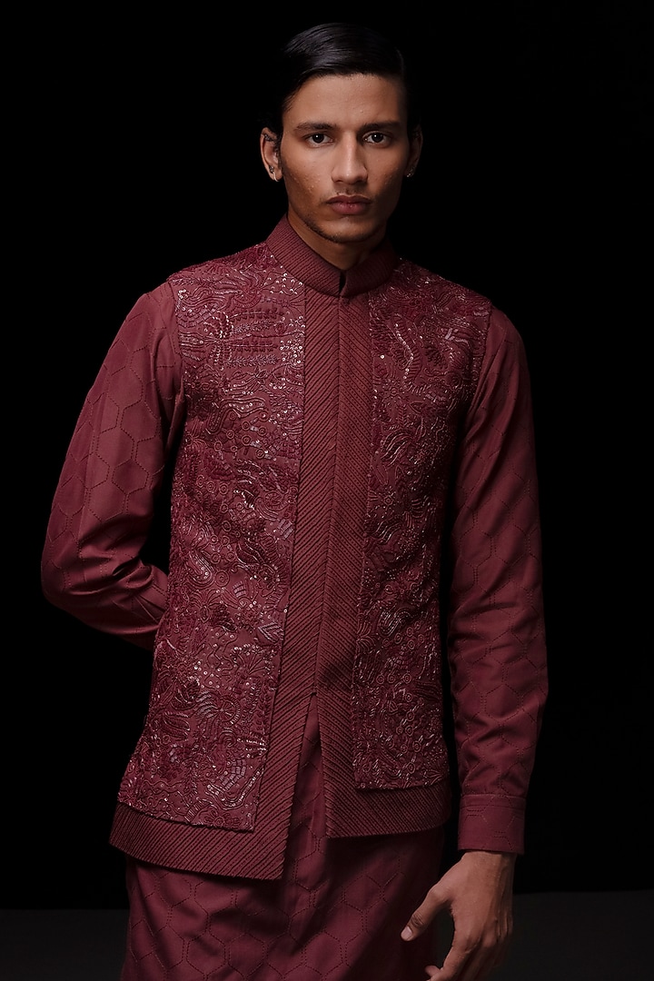 Maroon Silk Hand Embroidered Bundi Jacket Set by Amaare at Pernia's Pop Up Shop