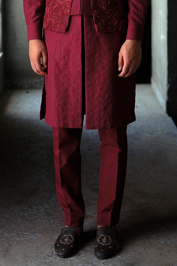 Maroon Silk Hand Embroidered Bundi Jacket Set by Amaare at Pernia's Pop Up Shop