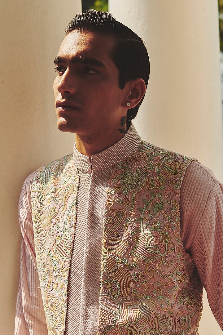 Blush Pink Silk Hand Embroidered Bundi Jacket Set by Amaare at Pernia's Pop Up Shop