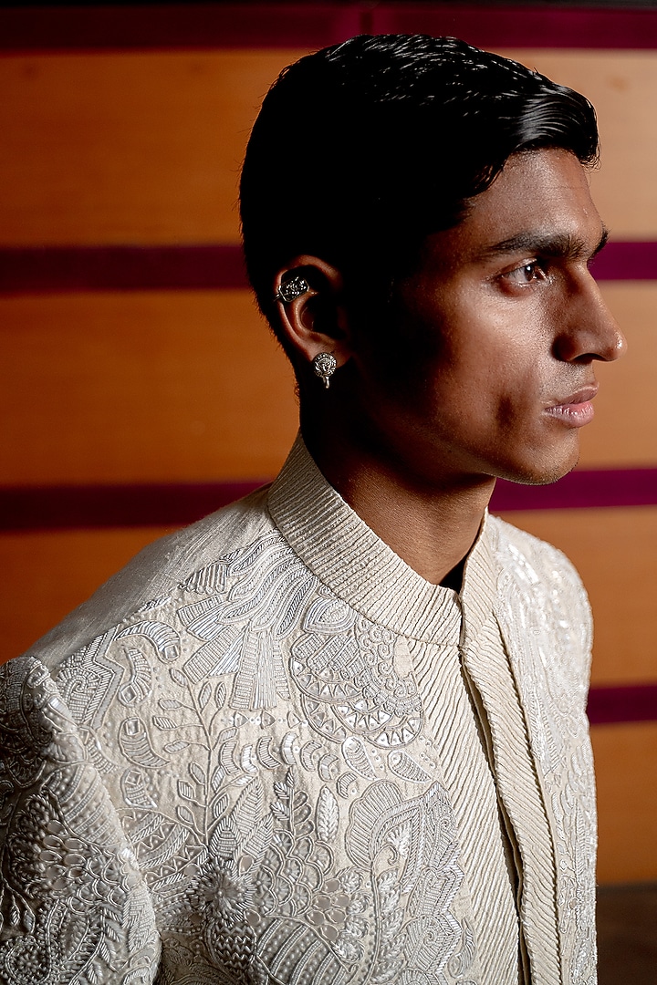 White Silk Hand Embroidered Groom Sherwani Set by Amaare at Pernia's Pop Up Shop