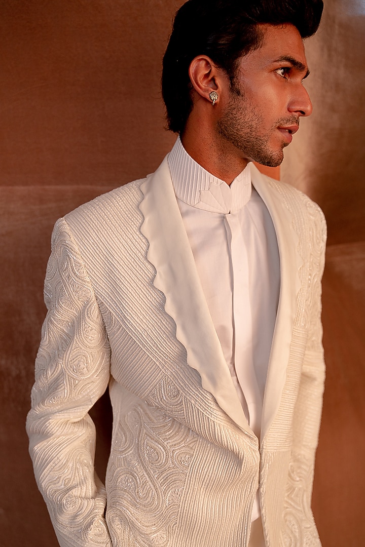 White Suiting Hand Embroidered Tuxedo Set by Amaare at Pernia's Pop Up Shop
