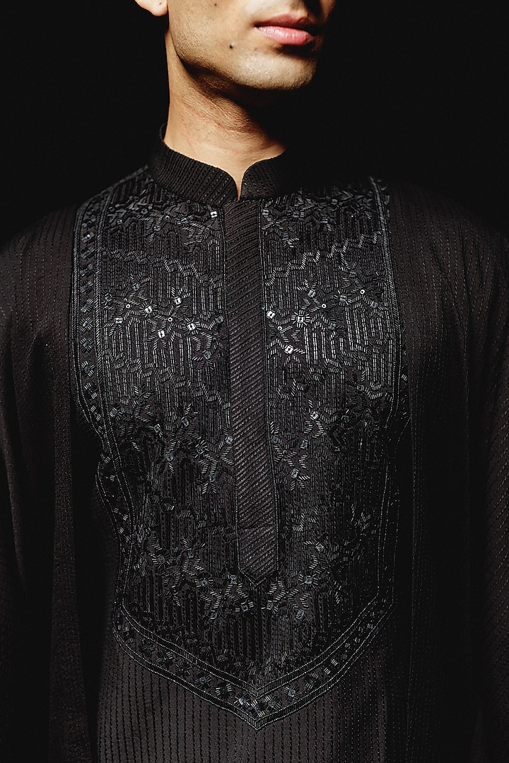 Black Silk Hand Embroidered Kurta Set by Amaare at Pernia's Pop Up Shop