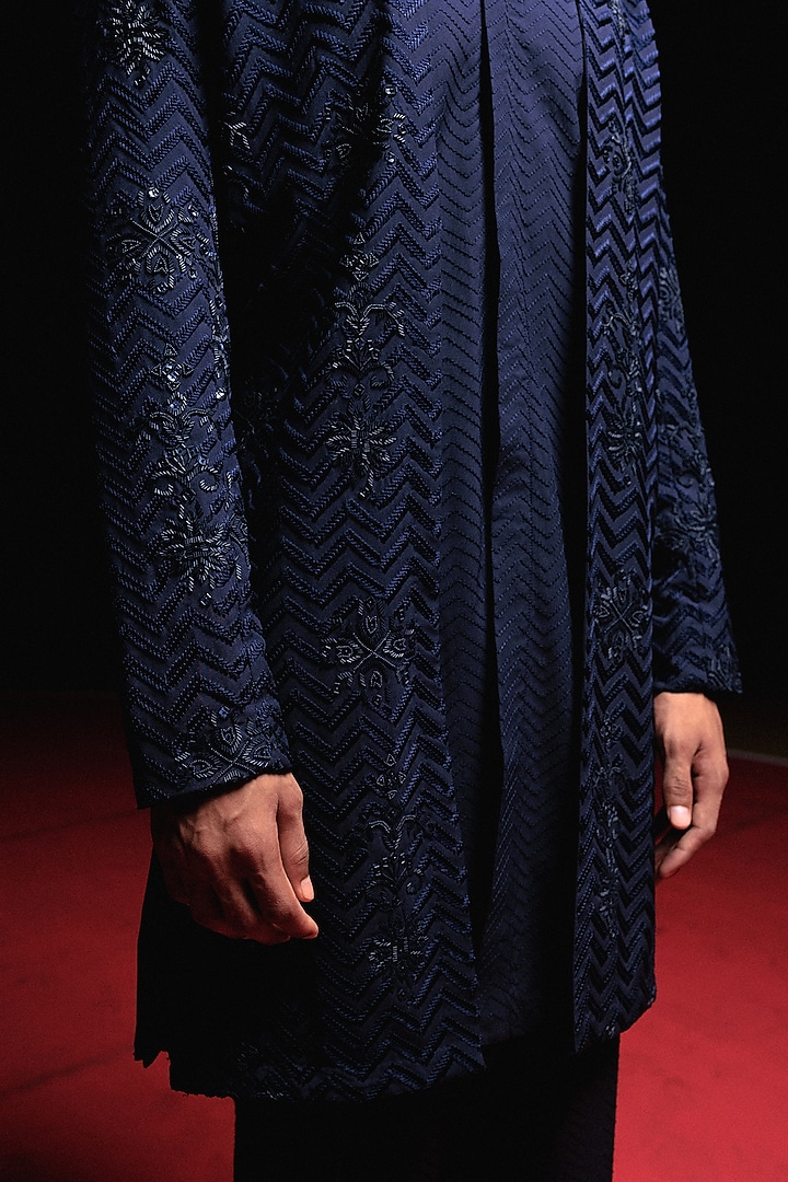 Navy Blue Silk Hand Embroidered Kurta Set by Amaare at Pernia's Pop Up Shop
