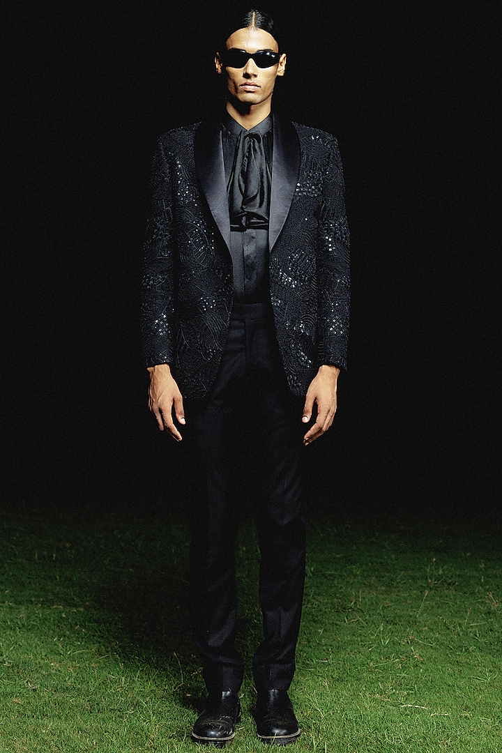 Black Suiting Hand Embroidered Tuxedo Set by Amaare