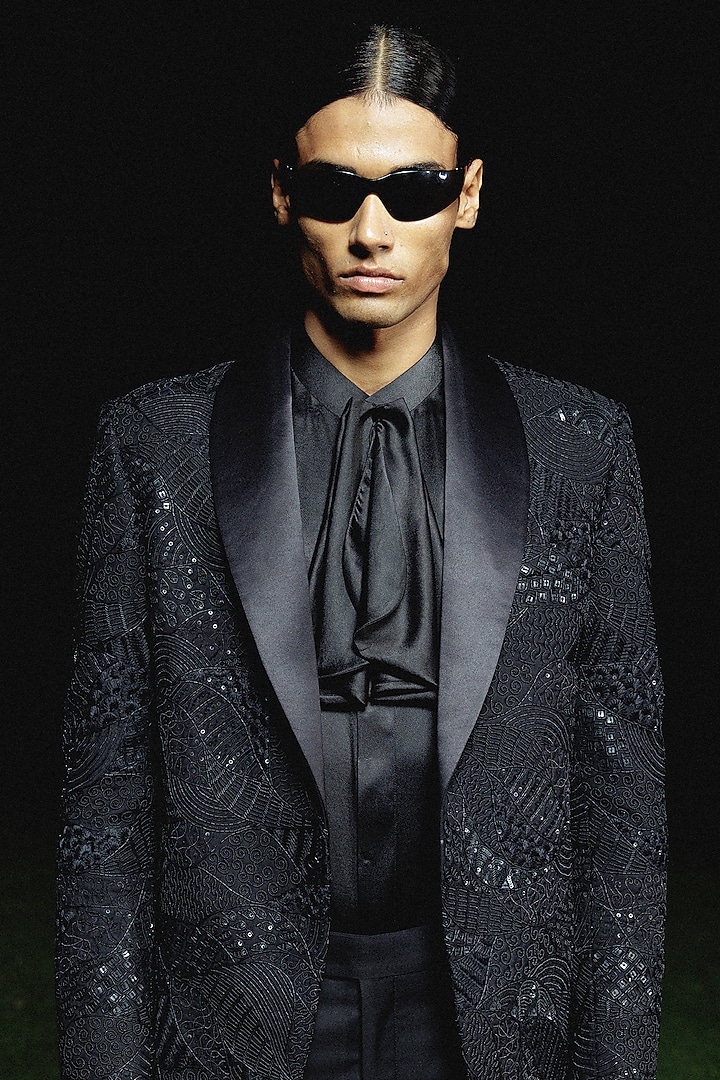Black Suiting Hand Embroidered Tuxedo Set by Amaare at Pernia's Pop Up Shop