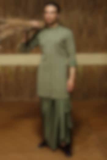 Olive Green Chanderi Kurta Set by Amaare at Pernia's Pop Up Shop