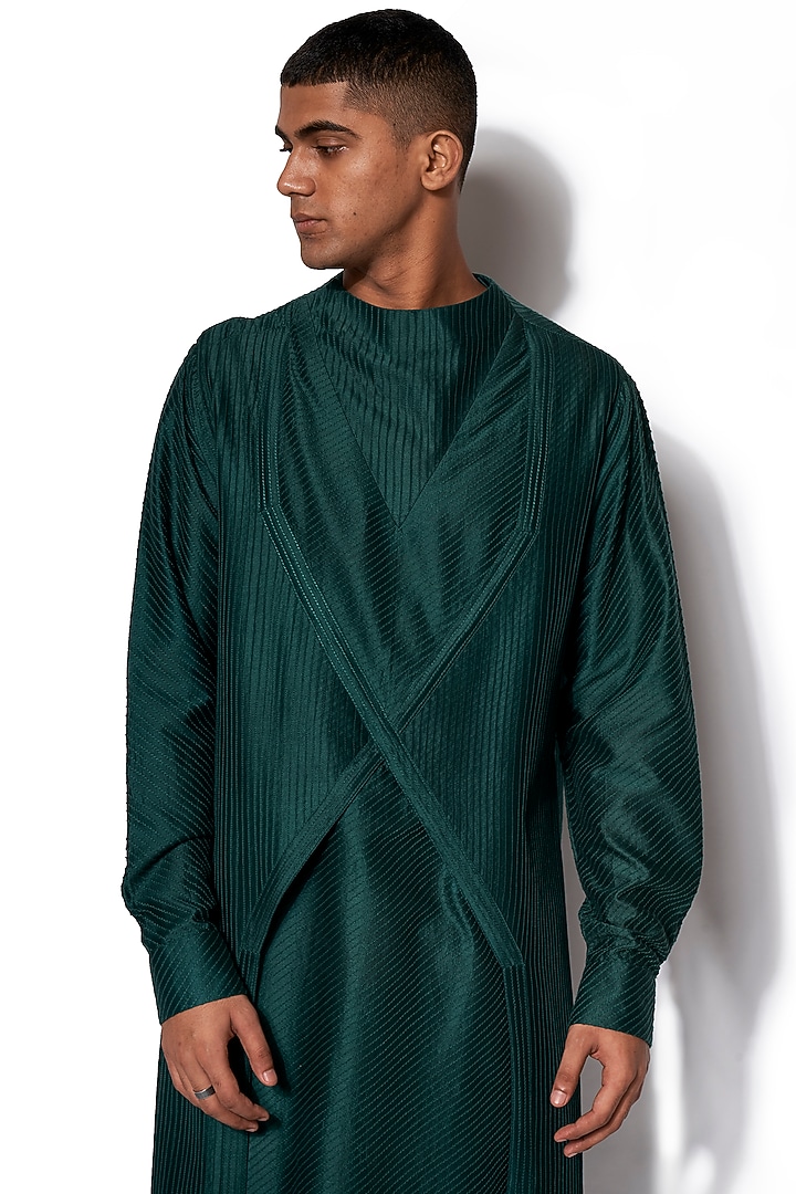 Forest Green Asymmetric Kurta Set by Amaare at Pernia's Pop Up Shop
