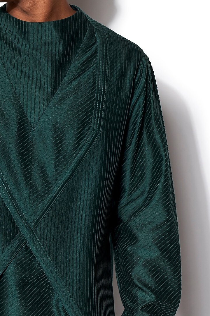 Forest Green Asymmetric Kurta Set by Amaare at Pernia's Pop Up Shop