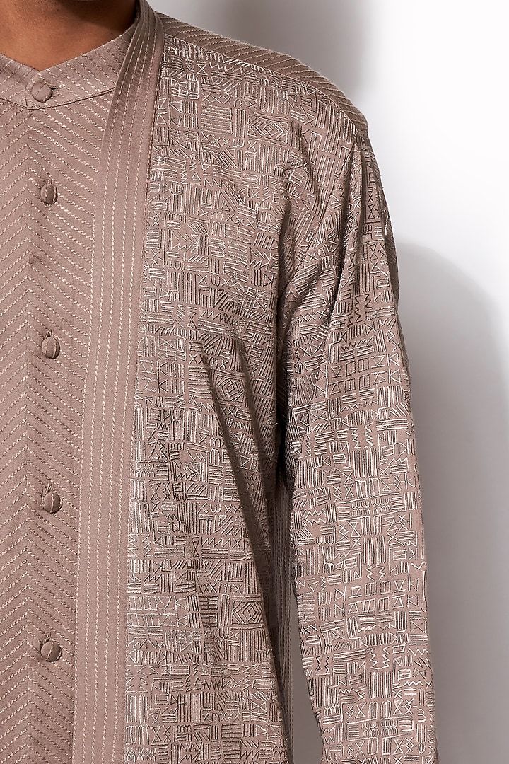 Mouse Grey Embroidered Kurta Set by Amaare at Pernia's Pop Up Shop