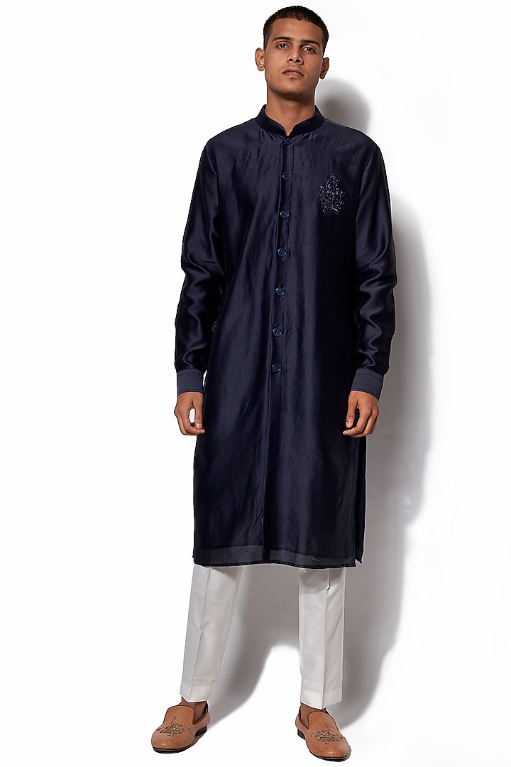 Navy Blue Embroidered Kurta Set by Amaare at Pernia's Pop Up Shop